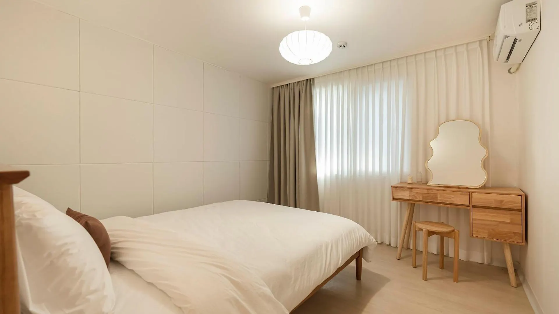 Emotional, 3Type Inteior Style Apartment Seoul 0*,